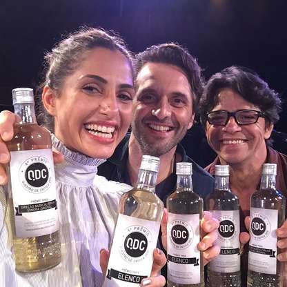 Embora o BBB15 já tenha acabado, Aline Gotschalg não para e nem tira o sorriso do rosto. A loira registrou sua passagem por Salvador para acompanhar a Micareta de Feira de Santana Foto: Instagram: @alinegoficial / Reprodução