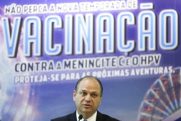 Brasília - O ministro da Saúde, Ricardo Barros, lança campanha de vacinação contra meningite C e HPV (Marcelo Camargo/Agência Brasil)