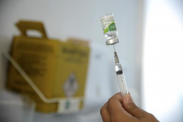 Rio de Janeiro - Primeiro dia da 19 Campanha Nacional de Vacinação contra a Gripe na capital fluminense (Tânia Rêgo/Agência Brasil)