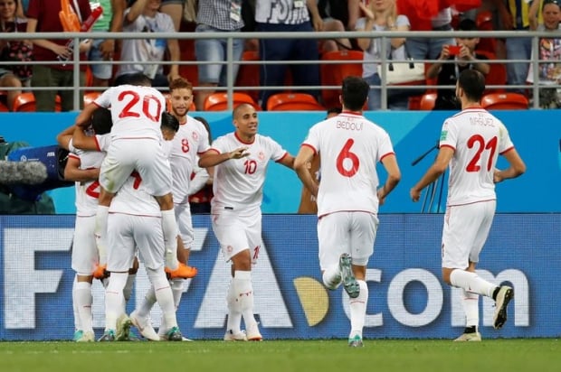 Copa 2018: Panamá e Tunísia. Comemoração do segundo gol da Tunísia.
