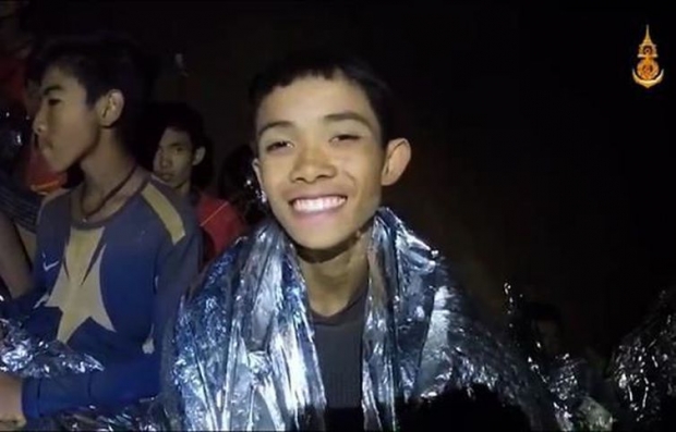 Crianças são encontradas com vida em caverna na Tailândia