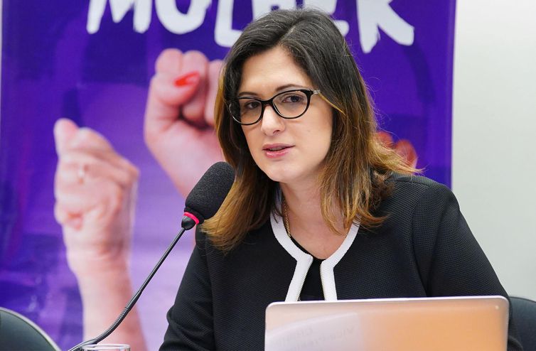 Conselheira da OAB, Cristiane Rodrigues Britto, é nomeada secretária Nacional de Políticas para Mulheres.