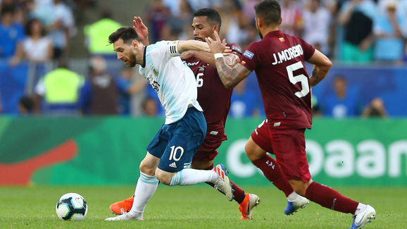 Lionel Messi,Yangel Herrera