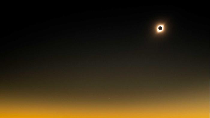 Perdeu o único eclipse solar de 2019? Então veja belas imagens do fenômeno! - 1