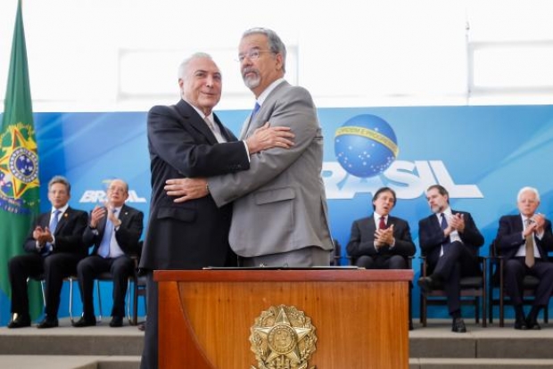 Brasília - Presidente Michel Temer empossa Raul Jungmann no Ministério Extraordinário da Segurança Pública ( Marcos Corrêa/PR)