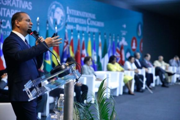 Rio de Janeiro - O ministro da Saúde, Ricardo Barros, durante abertura do 1 Congresso Internacional de Práticas Integrativas e Saúde Pública, no Riocentro (Tânia Rêgo/Agência Brasil)