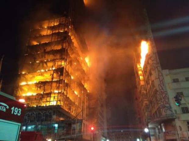 O edifício, que ficava na avenida Rio Branco, na região do Largo do Paissandu, era ocupado por um movimento social de defesa ao direto a moradia. 