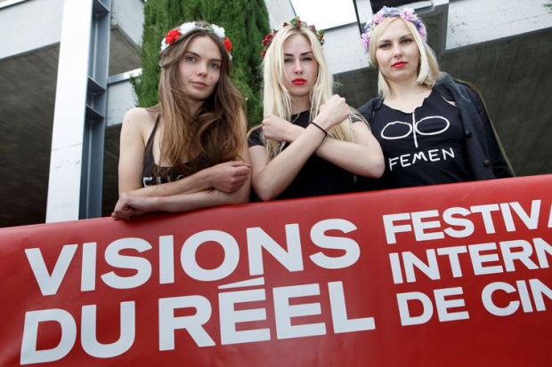 Fundadoras do grupo feminista ucraniano Femen (à esquerda Oksana Chatchko). 