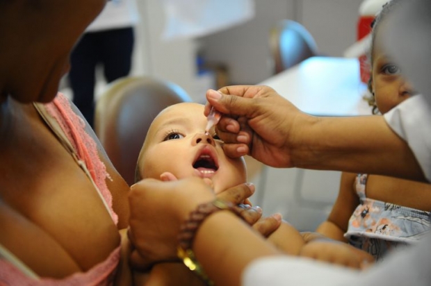 2.2 W/Agência Brasil Fiocruz promove hoje (08), campanha de vacinação contra sarampo e paralisia infantil. Além da vacinação há diversas atividades educativas promovidas pela instituição (Tomaz Silva/Agência Brasil)
