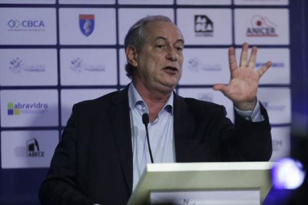 O candidato à Presidência da Republica, Ciro Gomes (PDT) participa do debate 