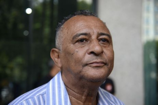 Anistia Internacional faz ato em frente ao Ministério Público Estadual pressionando pela resolução do assassinato da vereadora Marielle Franco e de seu motorista, Anderson Gomes. Na foto, Antônio Francisco da Silva Neto, pai de Marielle Franco.