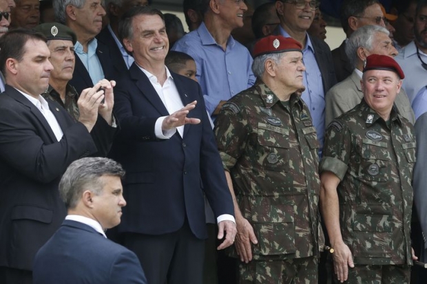  O presidente eleito, Jair Bolsonaro (PSL), participa da comemoração do 73 aniversário da Brigada de Infantaria Pára-quedista, na Vila Militar em Deodoro. 