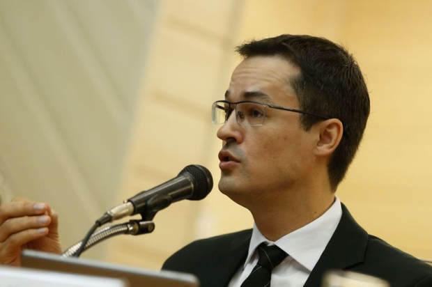 O procurador Deltan M. Dallagnol fala durante seminário da EMERJ, no Tribunal de Justiça, no centro do Rio. 