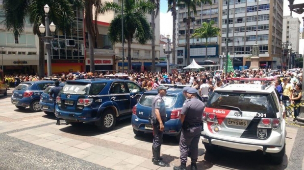 Tiroteio na catedral metropolitana de Campinas