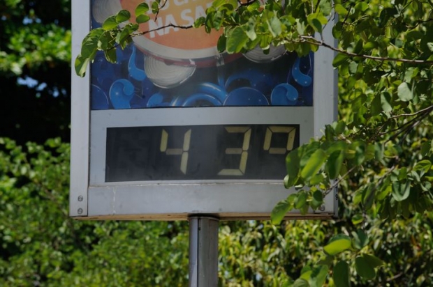 Rio de Janeiro - Pelo segundo dia consecutivo, o Rio bateu recorde de calor em 2014.