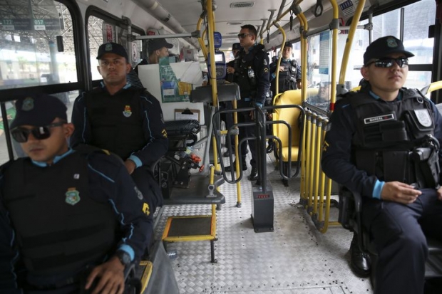 Após a série de ataques no Ceará, a Força Nacional de Segurança Pública está fazendo o policiamento ostensivo nas ruas de Fortaleza, em apoio aos agentes de segurança do estado.