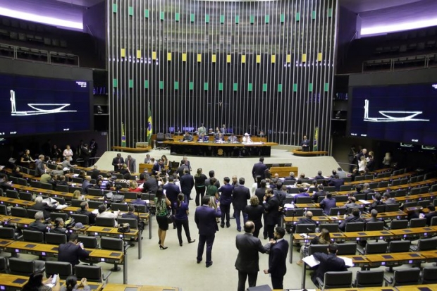 Comissão geral da Câmara discute tragédia em Brumadinho