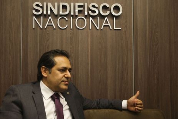 O presidente do Sindifisco Nacional, Kleber Cabral concede entrevista exclusiva para Agência Brasil.