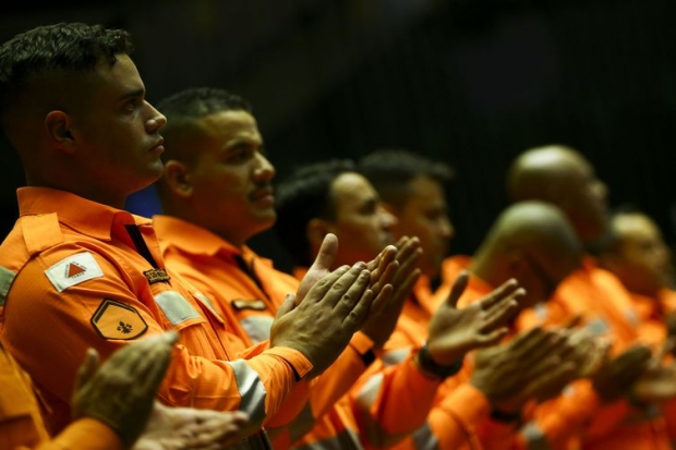 Câmara dos deputados realiza sessão Solene em homenagem às vítimas, aos militares do Corpo de Bombeiros de Minas Gerais e demais profissionais que socorreram e resgataram as vítimas do Desastre de Brumadinho- MG