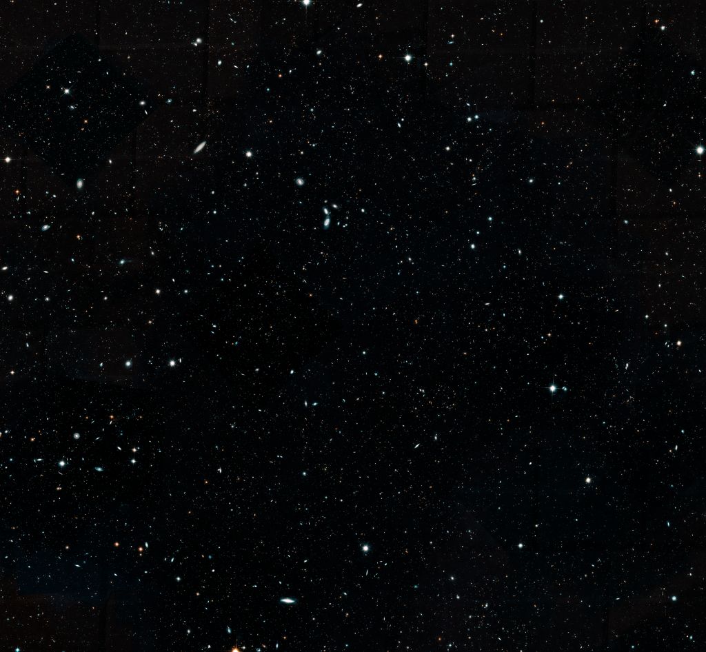Astrônomos montam mosaico com imagens do Hubble mostrando evolução do universo - 2