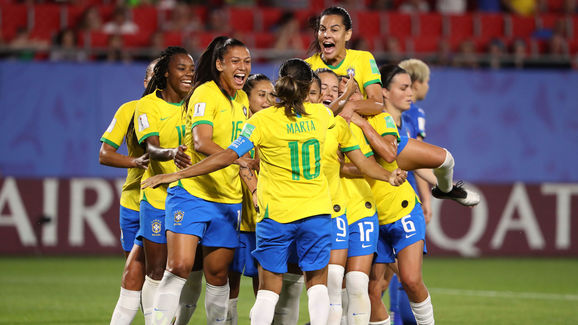 Marta,Andressinha,Debinha,Tamires,Thaisa