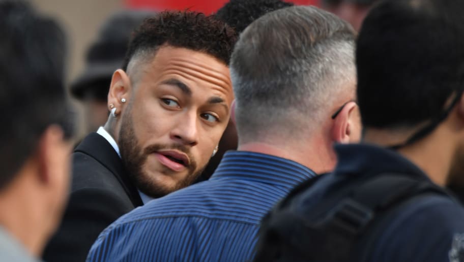 Dono do PSG cobra profissionalismo do grupo e manda recado claro a Neymar - 1