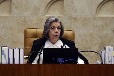 O plenário do Supremo Tribunal Federal retoma o julgamento de ação direta de inconstitucionalidade (ADI) sobre proibição de programas com sátiras a candidatos. Na foto, a ministra Carmém Lúcia.