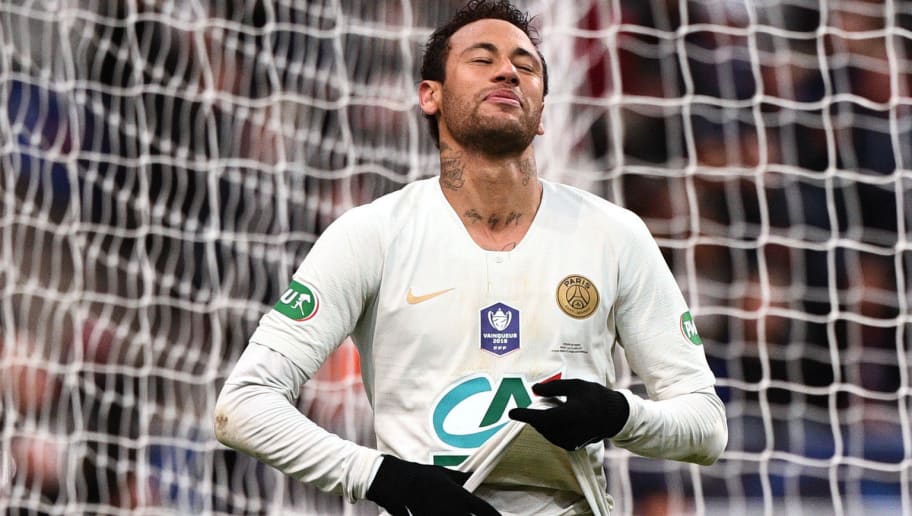 Com futuro incerto, Neymar embarca junto ao PSG para pré-temporada na China - 1