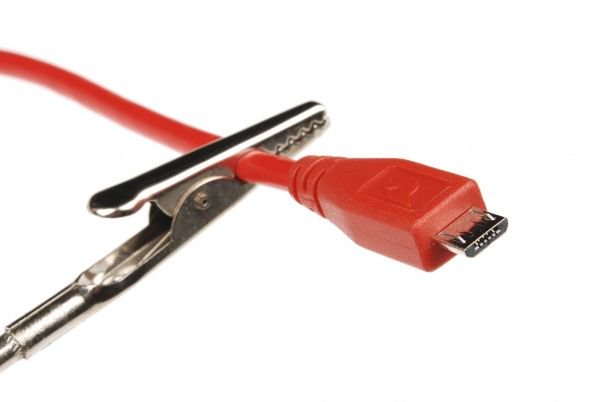 Por que os plugues USB não são simétricos? - 9