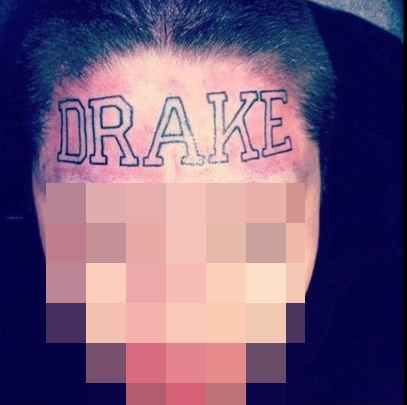Veja fãs que tentaram homenagear famosos com tatuagens mas acabaram virando piada - 10
