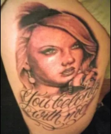 Veja fãs que tentaram homenagear famosos com tatuagens mas acabaram virando piada - 7