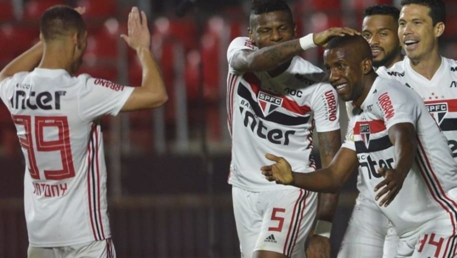 Ajax prepara proposta de 134 milhões para comprar destaque do São Paulo - 1