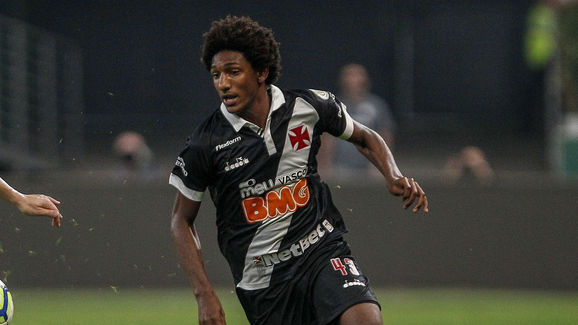 Bruno Henrique,Talles