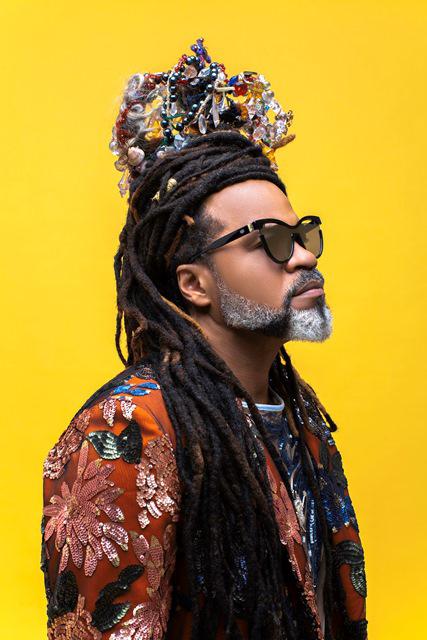 Carlinhos Brown promete show com grandes hits em show comemorativo - 2