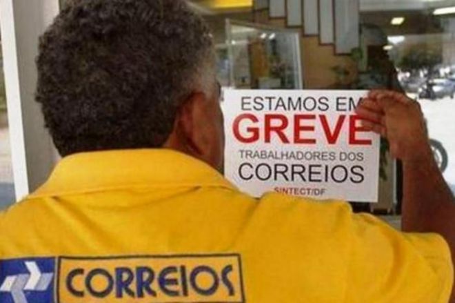 Correios suspendem a greve após reunião com entidade no TST - 2