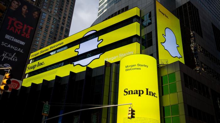 Em campanha publicitária, Snapchat zomba Instagram sobre “amigos reais” - 1