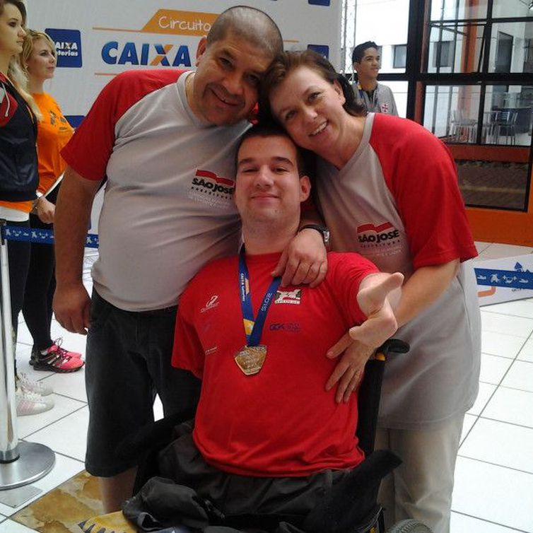 Nadador Bruno Becker conquista medalha de bronze no Parapan de Lima, 