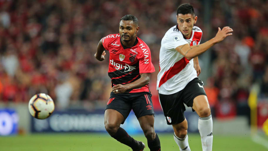 Tiago Nunes abre o jogo sobre o futuro de Nikão no Athletico-PR - 1