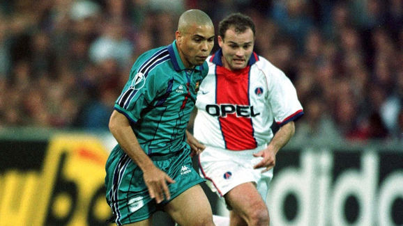 FUSSBALL: Finale Pokal der Pokalsieger BARCELONA