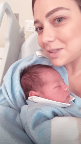 Carol Dantas aparece com filho recém-nascido pela primeira vez no Instagram; vem ver! - 1