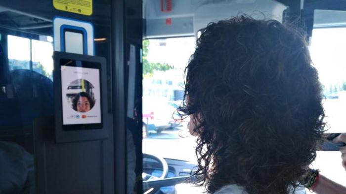 Madri testa reconhecimento facial para pagamento de ônibus - 1