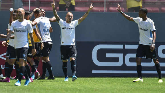 Cruzeiro v Gremio - Brasileirao Series A 2019