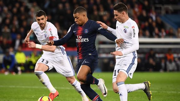 FBL-FRA-LIGUE1-PSG-STRASBOURG