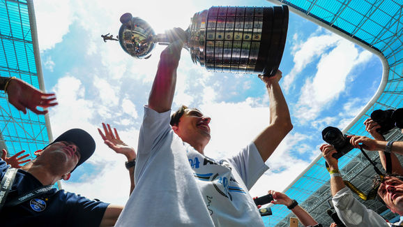 FBL-LIBERTADORES-GREMIO-CELEBRATION