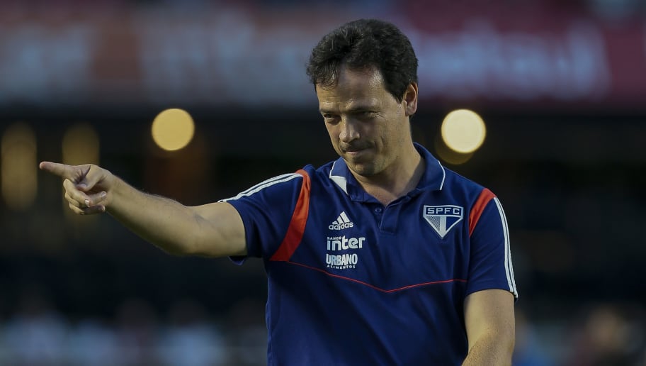 Após vitória em clássico, jogadores do São Paulo creditam melhoria ao técnico Fernando Diniz - 1