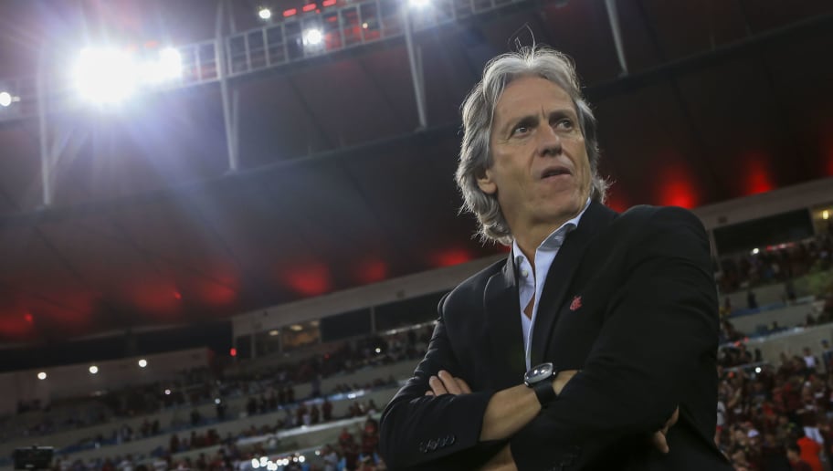 Durante entrevista, Jorge Jesus rasga elogios a jogador do Fla e faz pedido aos torcedores - 1