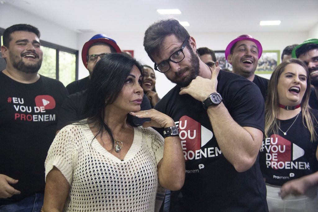 Enem está chegando e até a Gretchen está nas videoaulas preparatórias - 2