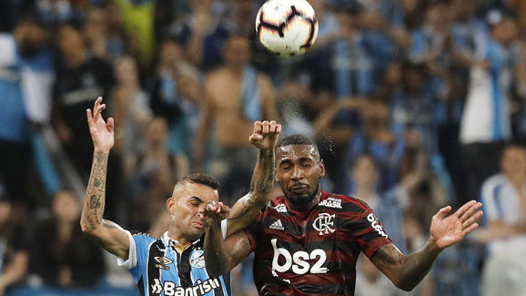 TOPSHOT-FBL-LIBERTADORES-GREMIO-FLAMENGO