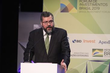  O ministro das Relações Exteriores, Ernesto Araújo, participa do Fórum de Investimentos Brasil, no WTC Events Center.