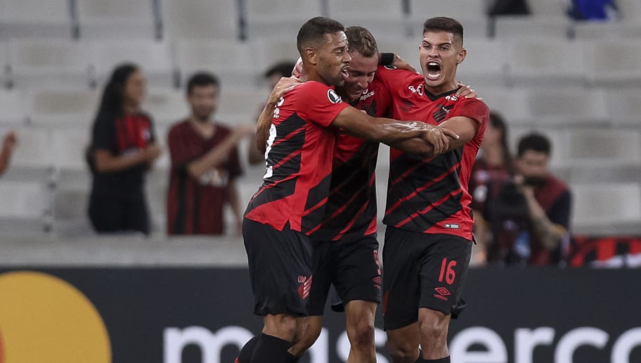 Já pensando em 2020, PSG pode fazer oferta milionária para fechar com jogador do Athletico-PR - 1